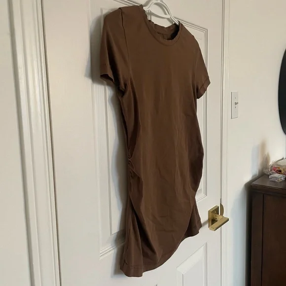 GAP Maternity Brown T-Shirt - Picture 2 of 5